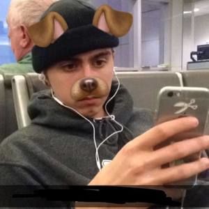 Meet your Posher, Cameron